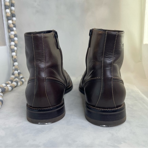 Hugo Boss Elegant Dark Brown Leather Men's Boots Size 9 - Picture 4 of 10
